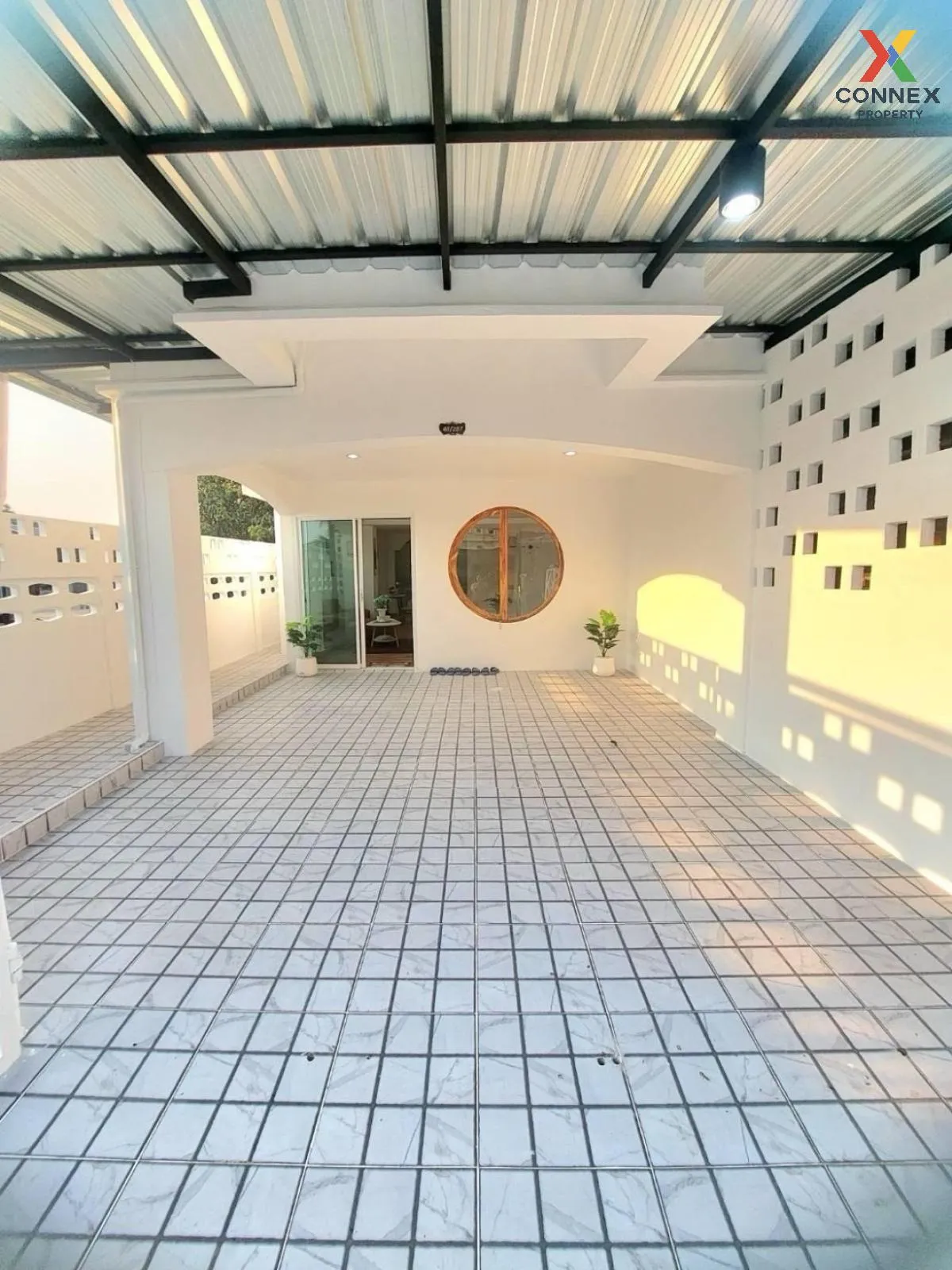 For Sale Townhouse/Townhome  , K.C. Ramindra 2 , newly renovated  3