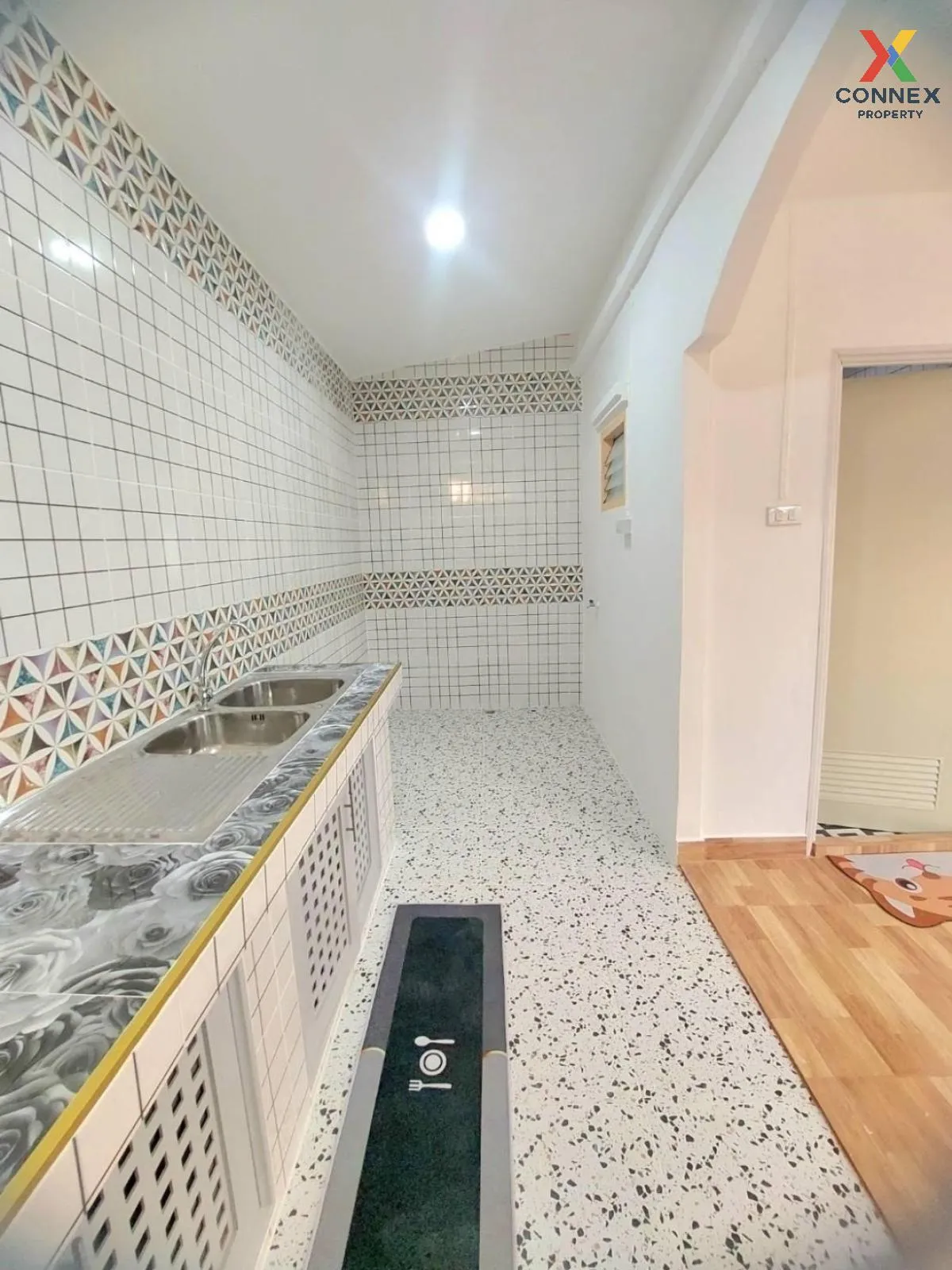 For Sale Townhouse/Townhome  , K.C. Ramindra 2 , newly renovated 