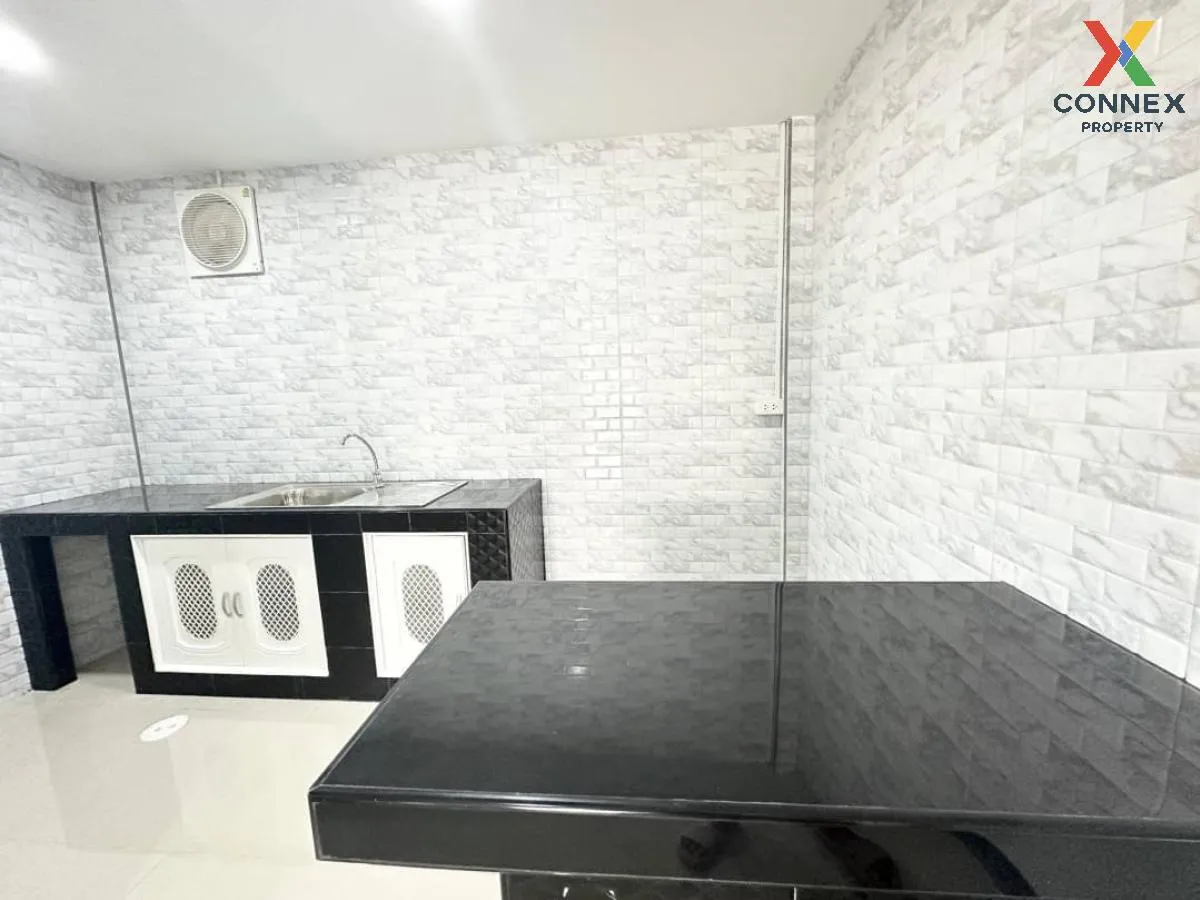 ขายทาวน์เฮ้าส์/ทาวน์โฮม  บ้านปิยวรารมย์ 3 ไทรน้อย ไทรน้อย นนทบุรี ขายทาวน์เฮ้าส์/ทาวน์โฮม  บ้านปิยวรารมย์ 3 ไทรน้อย ไทรน้อย นนทบุรี