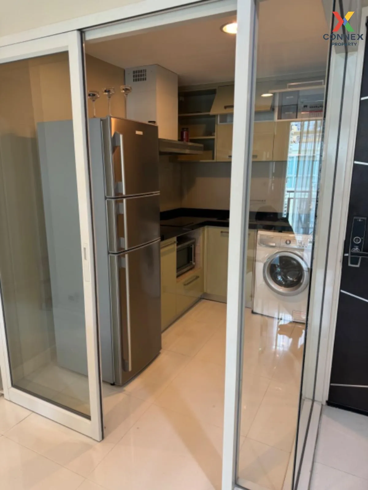 For Sale Condo , The Crest Sukhumvit 24 , high floor , BTS-Phrom  For Sale Condo , The Crest Sukhumvit 24 , high floor , BTS-Phrom  2