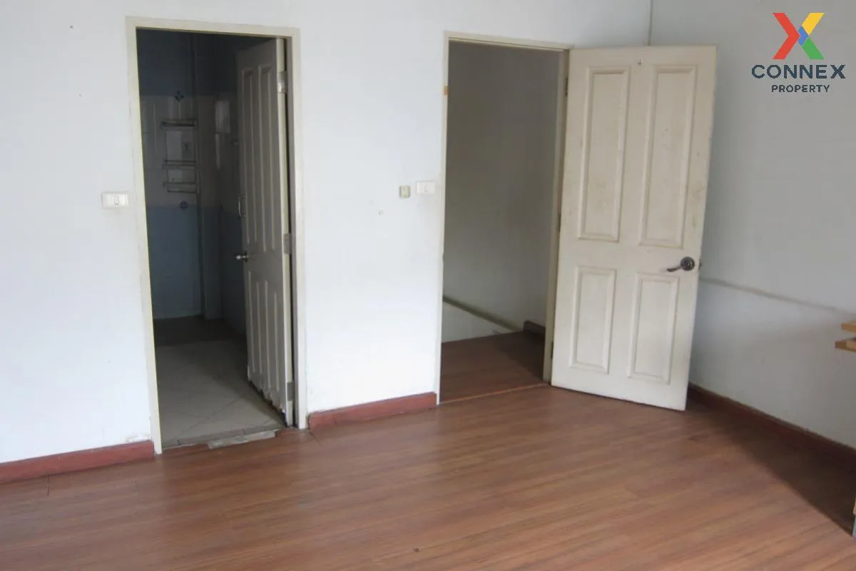 ขายทาวน์เฮ้าส์/ทาวน์โฮม  บ้านกลางเมือง เดอะ ปารีส พระราม 9-รามคำแ 4