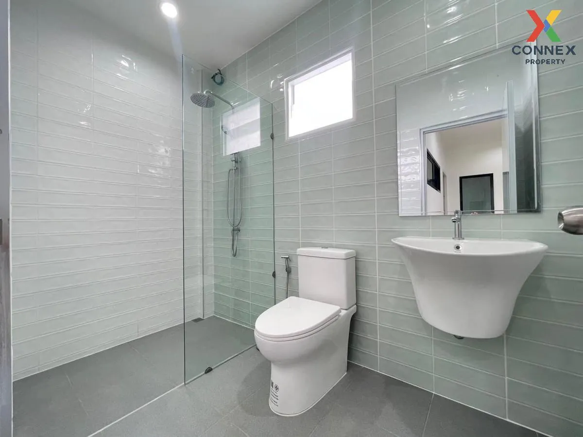 For Sale Commercial Building , Baan Phrom Phithak 2  , newly reno