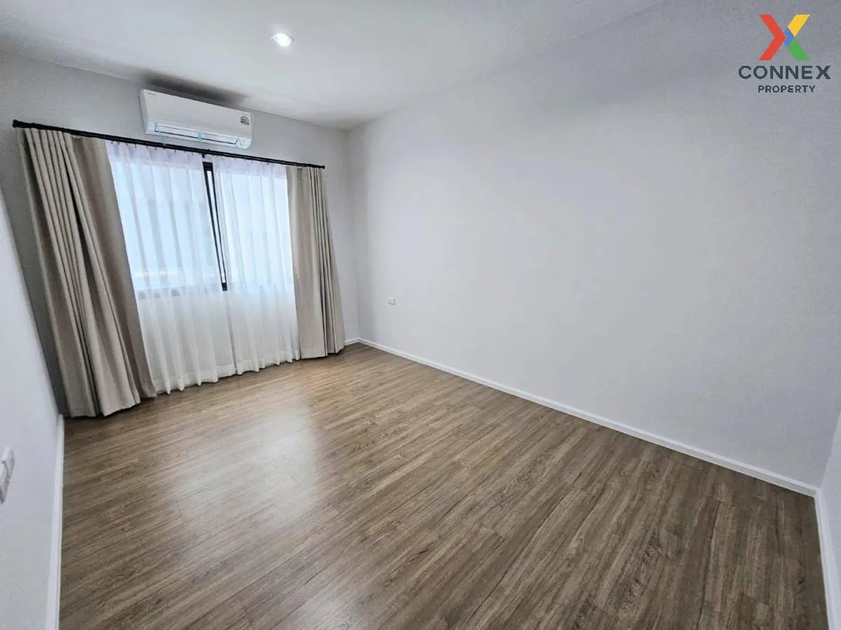 For Rent Townhouse/Townhome  , Baan Klang Muang Rama 9-Krungthep 