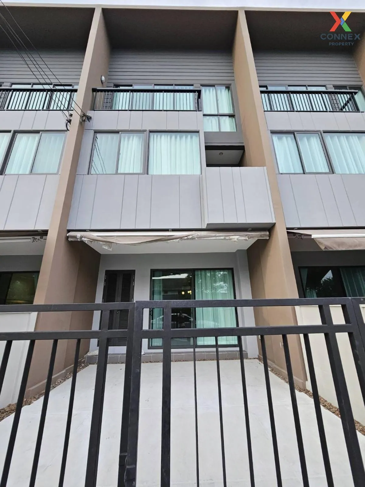 For Rent Townhouse/Townhome  , Baan Klang Muang Rama 9-Krungthep  1