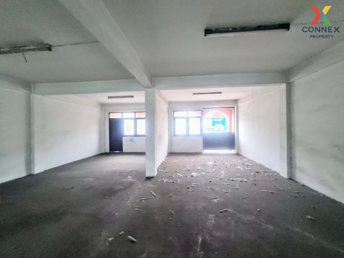 For Sale Commercial Buil Bangkapi Serithai 2 , Khlong Kum , Bang  2