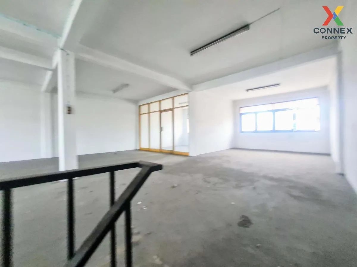 For Sale Commercial Buil Bangkapi Serithai 2 , Khlong Kum , Bang  3