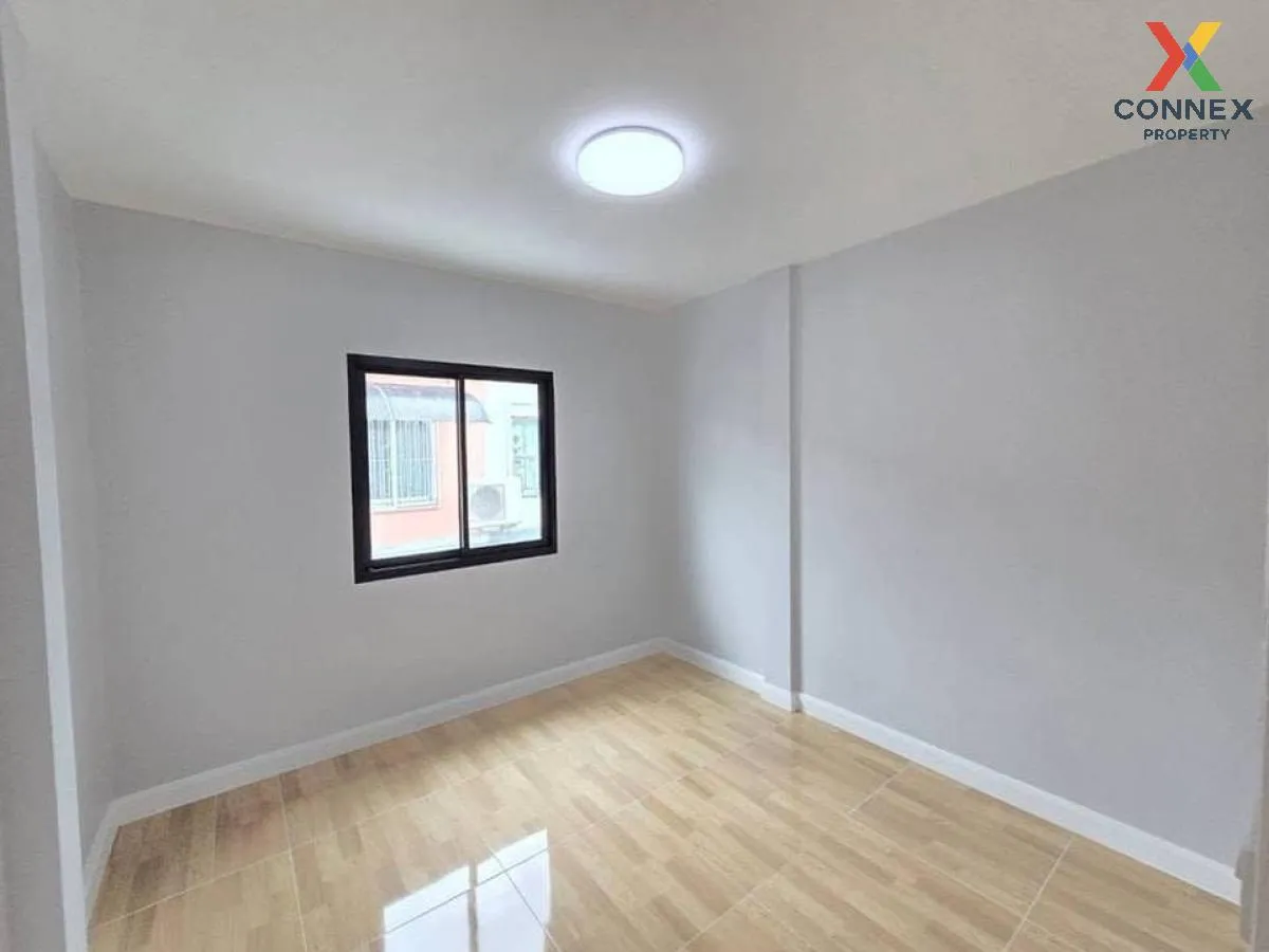 For Sale Townhouse/Townhome  , Ausara Bangbuathong , Bang Bua Tho