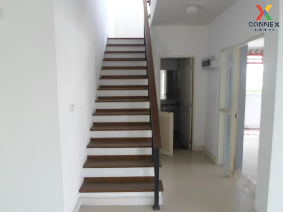 For Sale House , TRENDY TARA BANGYAI , Bang Khu Rat , Bang Bua Th