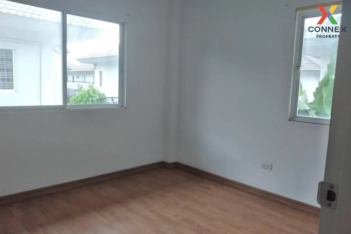 For Sale House , TRENDY TARA BANGYAI , Bang Khu Rat , Bang Bua Th