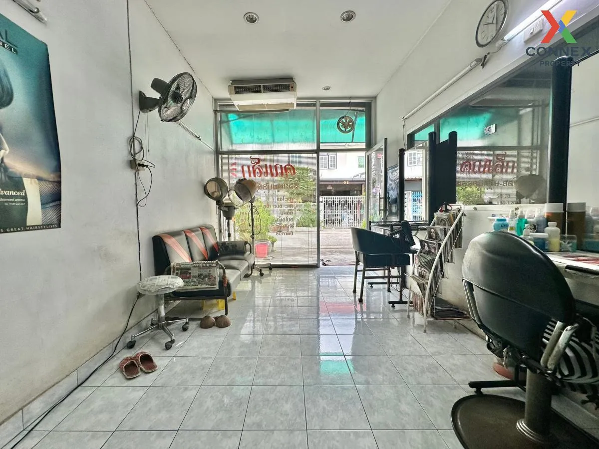 For Sale Townhouse/Townhome  , Prangthong 1 , Tha Raeng , Bang Kh 4