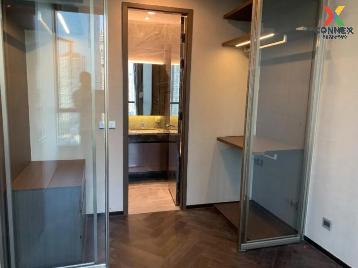 For Sale Condo , The Esse Sukhumvit 36 , nice view , high floor , 1