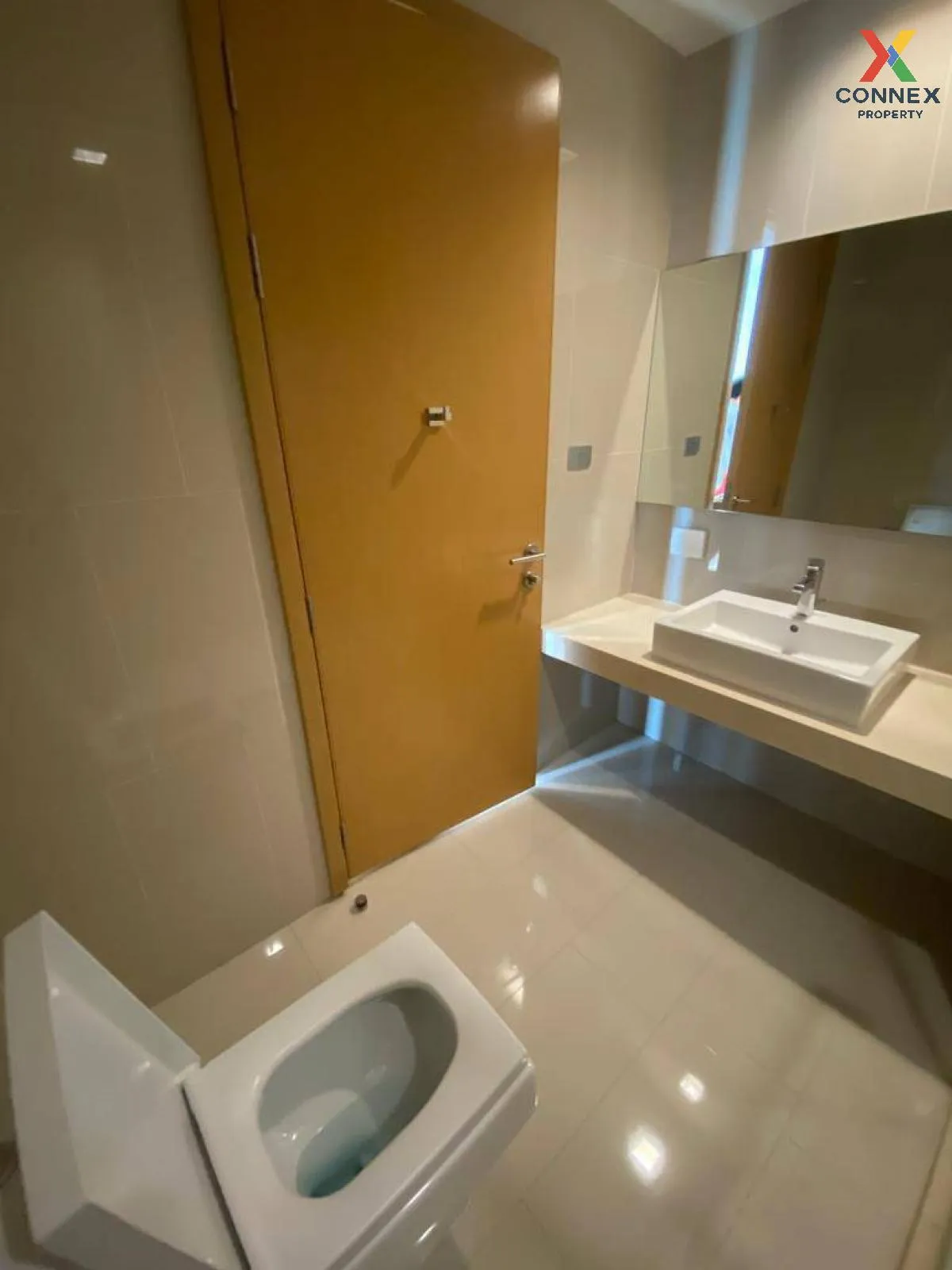 ขายคอนโด  ไฮด์ สุขุมวิท 13 BTS-นานา คลองเตยเหนือ เขต วัฒนา กรุงเท