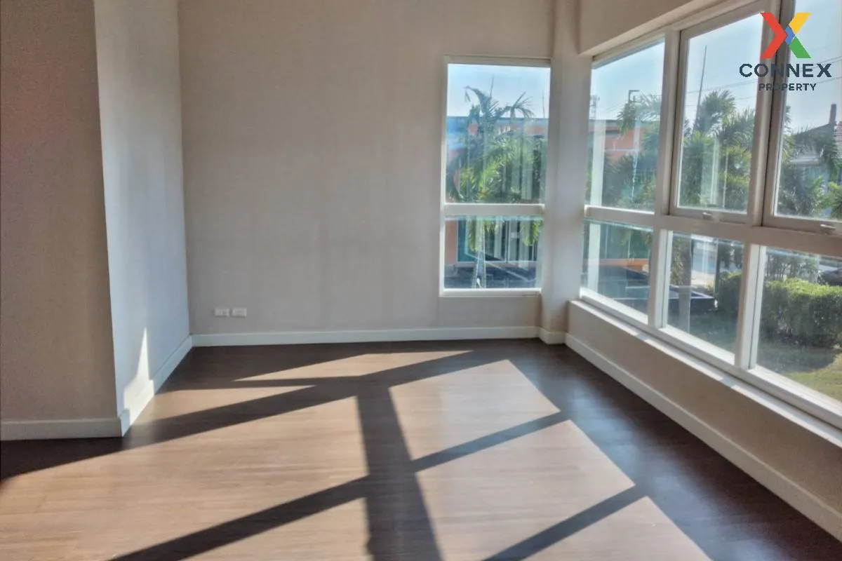 For Sale House , Baan Sirinrat Hathairat 37 , Sam Wa Tawan Tok , 