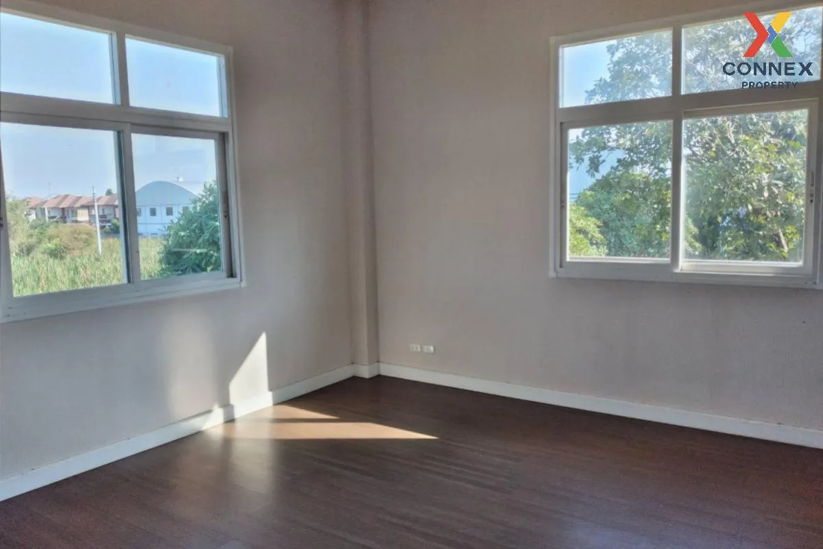 For Sale House , Baan Sirinrat Hathairat 37 , Sam Wa Tawan Tok , 