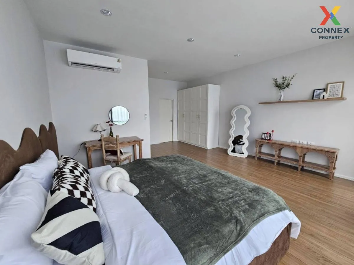 For Sale Townhouse/Townhome  , Baan Klang Muang Rama 9-Krungthep 