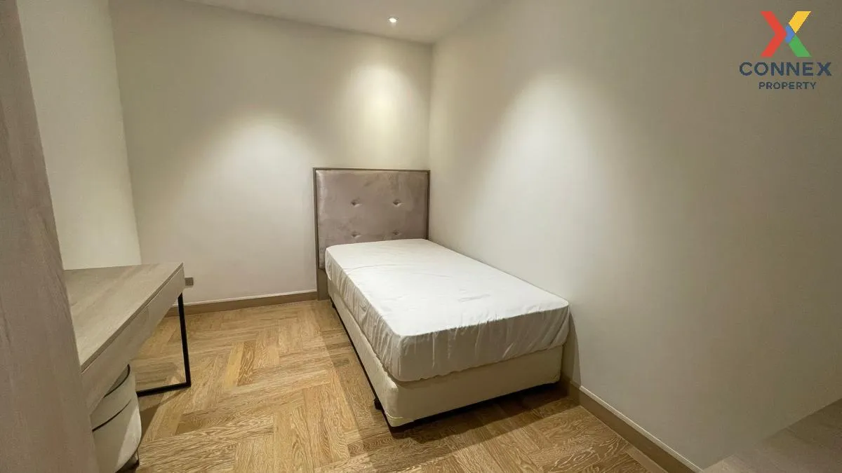 For Rent Condo , Sky Walk Residences , nice view , high floor , B