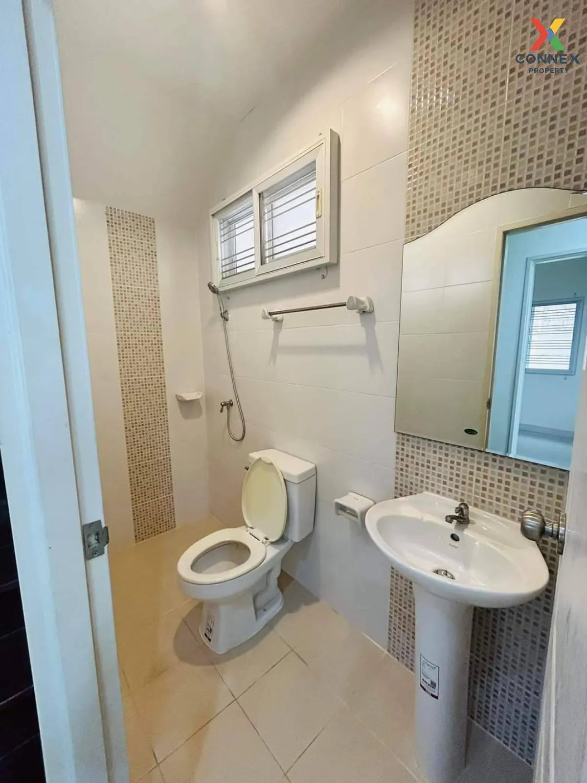 For Sale Townhouse/Townhome  , I Leaf Town Pracha Uthit 90 , Ban 