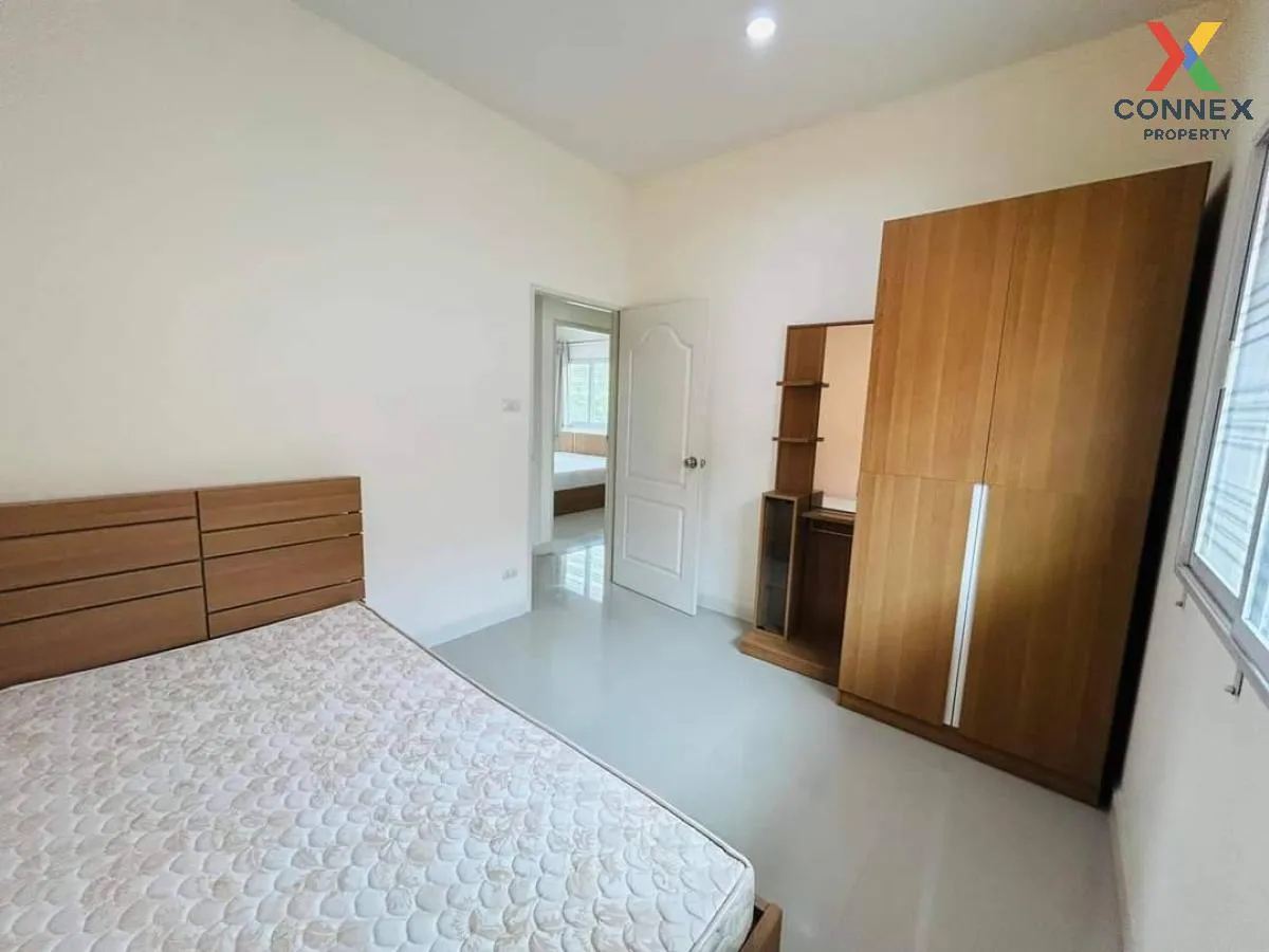 For Sale Townhouse/Townhome  , I Leaf Town Pracha Uthit 90 , Ban 