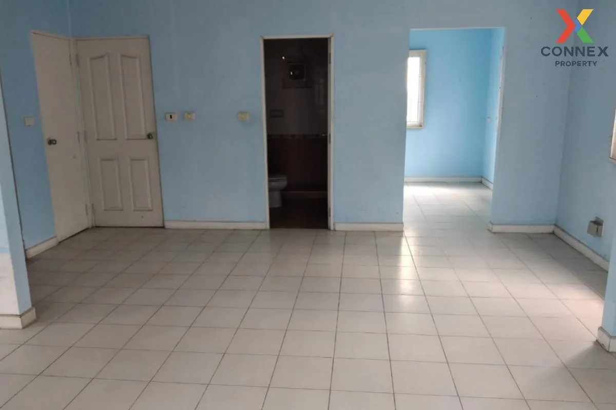 For Sale House , Passorn 13 Suwinthawong , Lam Phak Chi , Nong Ch 2