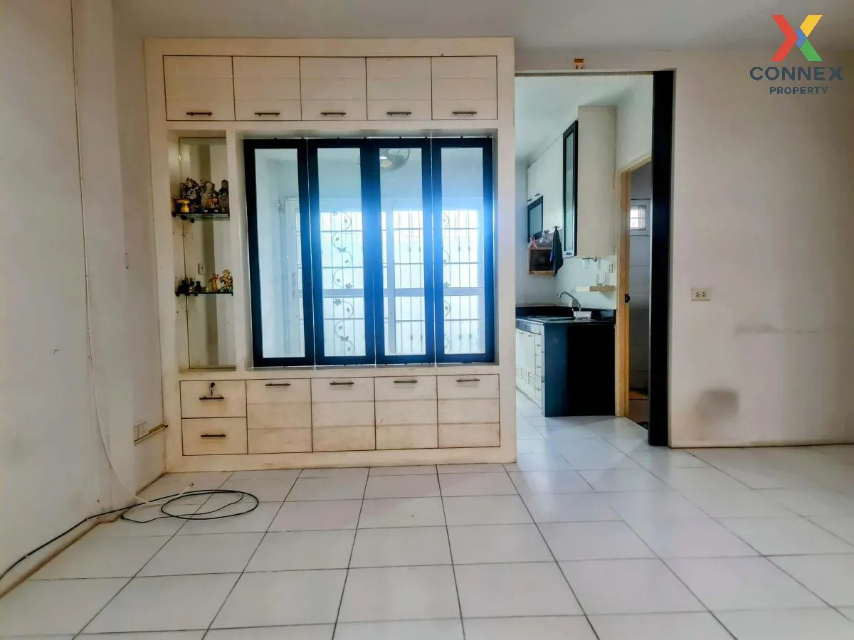 For Sale Townhouse,Sridan 22 Srinakarin , Bang Kaeo , Bang Phli , 3