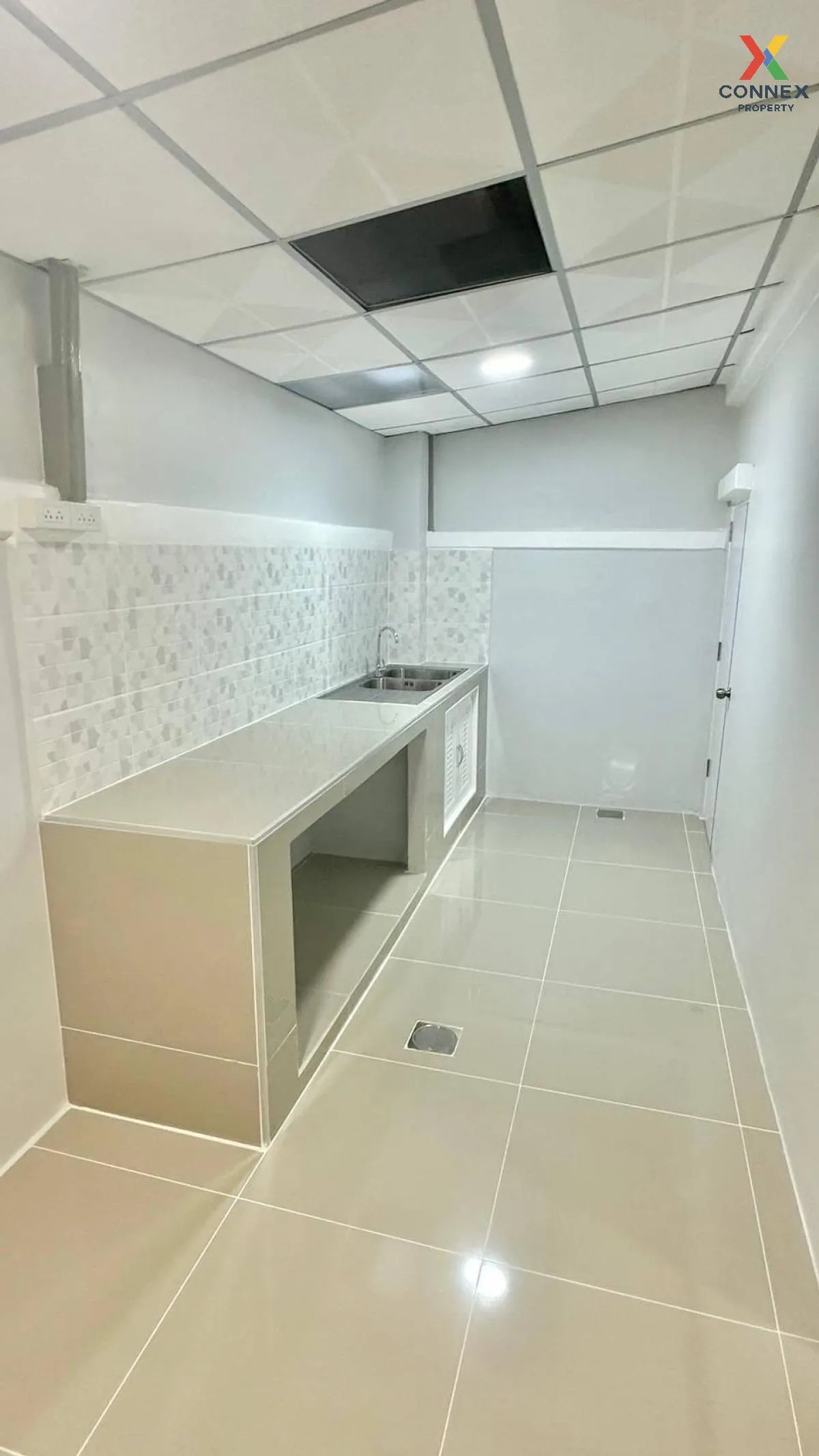 For Sale Townhouse/Townhome  , Baan Pruksa 3 Soi Watlatpladuk , B