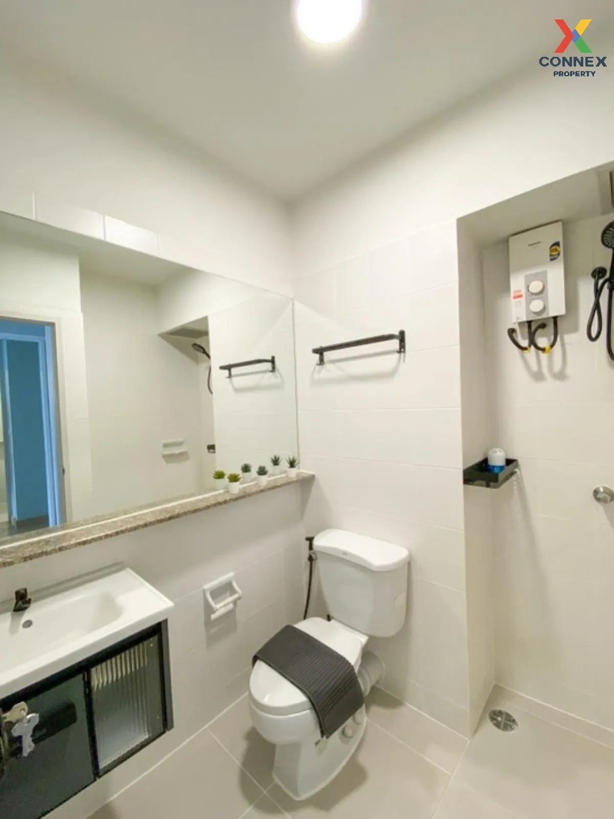 ขายคอนโด  ไอ-เฮ้าส์ ลากูน่า การ์เด้น รีโนเวทใหม่ MRT-เพชรบุรี บาง