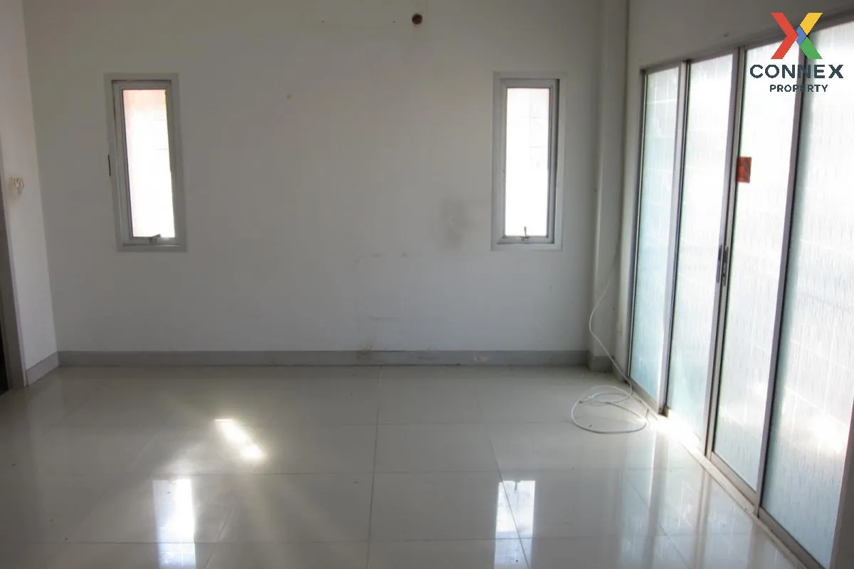 For Sale House , Phanason Villa Klong 4 , Lat Sawai , Lam Luk Ka 
