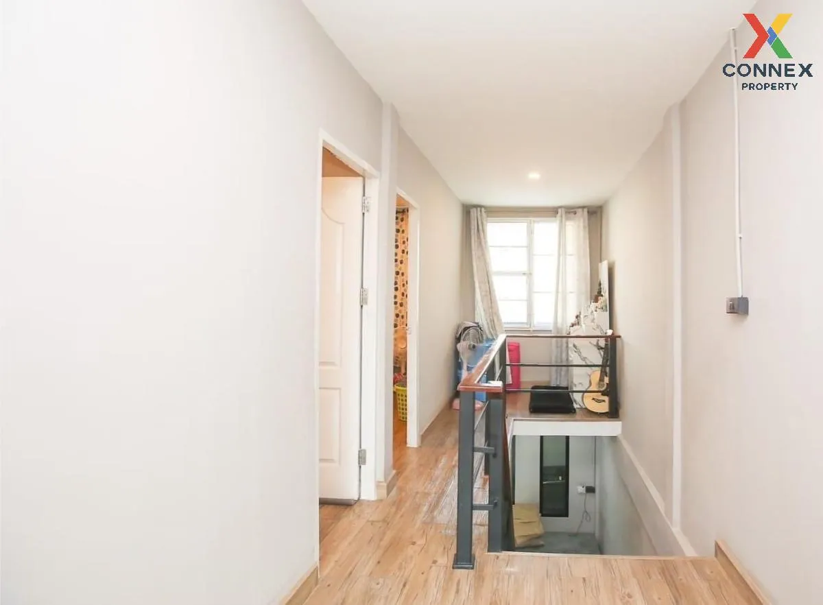 For Sale Townhouse/Townhome  , Napasiri , Bang Mueang Mai , Muean