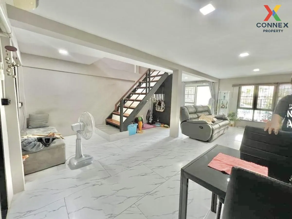 For Sale Townhouse/Townhome  , Napasiri , Bang Mueang Mai , Muean