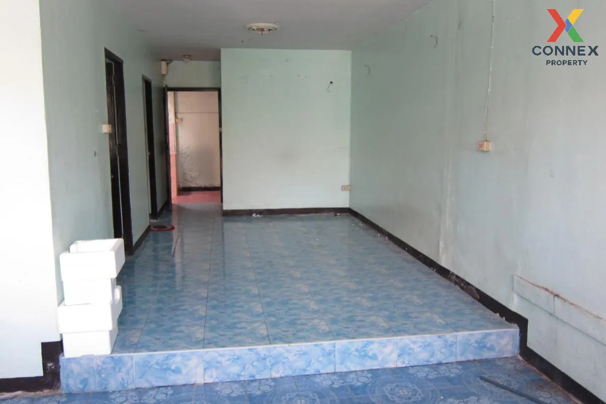 For Sale House , Baan Prueksa 2 Khlong 8 , Lam Phak Kut , Thanyab 4