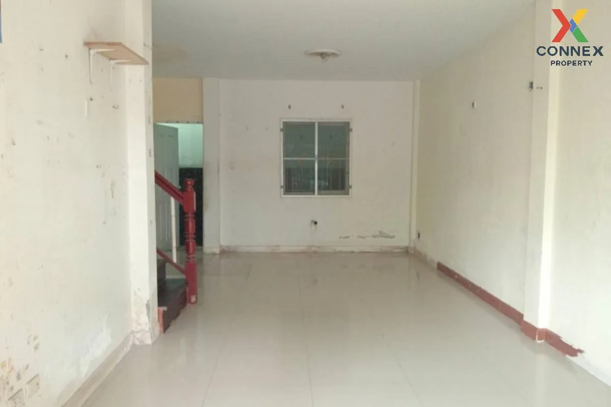 For Sale Townhouse/Townhome  , Lio Phaholyothin - Watcharaphon ,  2