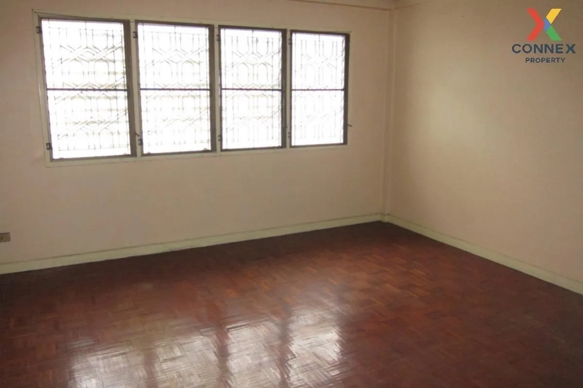 For Sale Townhouse/Townhome  , Chomfah warangkul Klong2 , Khlong 