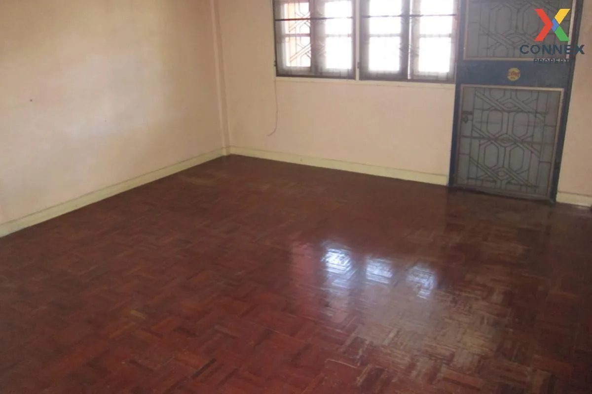 For Sale Townhouse/Townhome  , Chomfah warangkul Klong2 , Khlong 