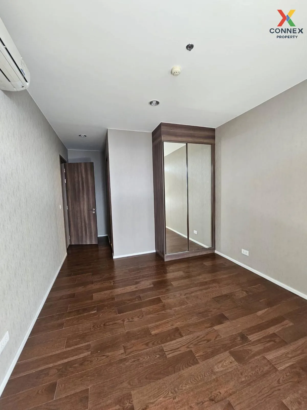 For Sale Condo , Menam Residences , nice view , river view , wide For Sale Condo , Menam Residences , nice view , river view , wide