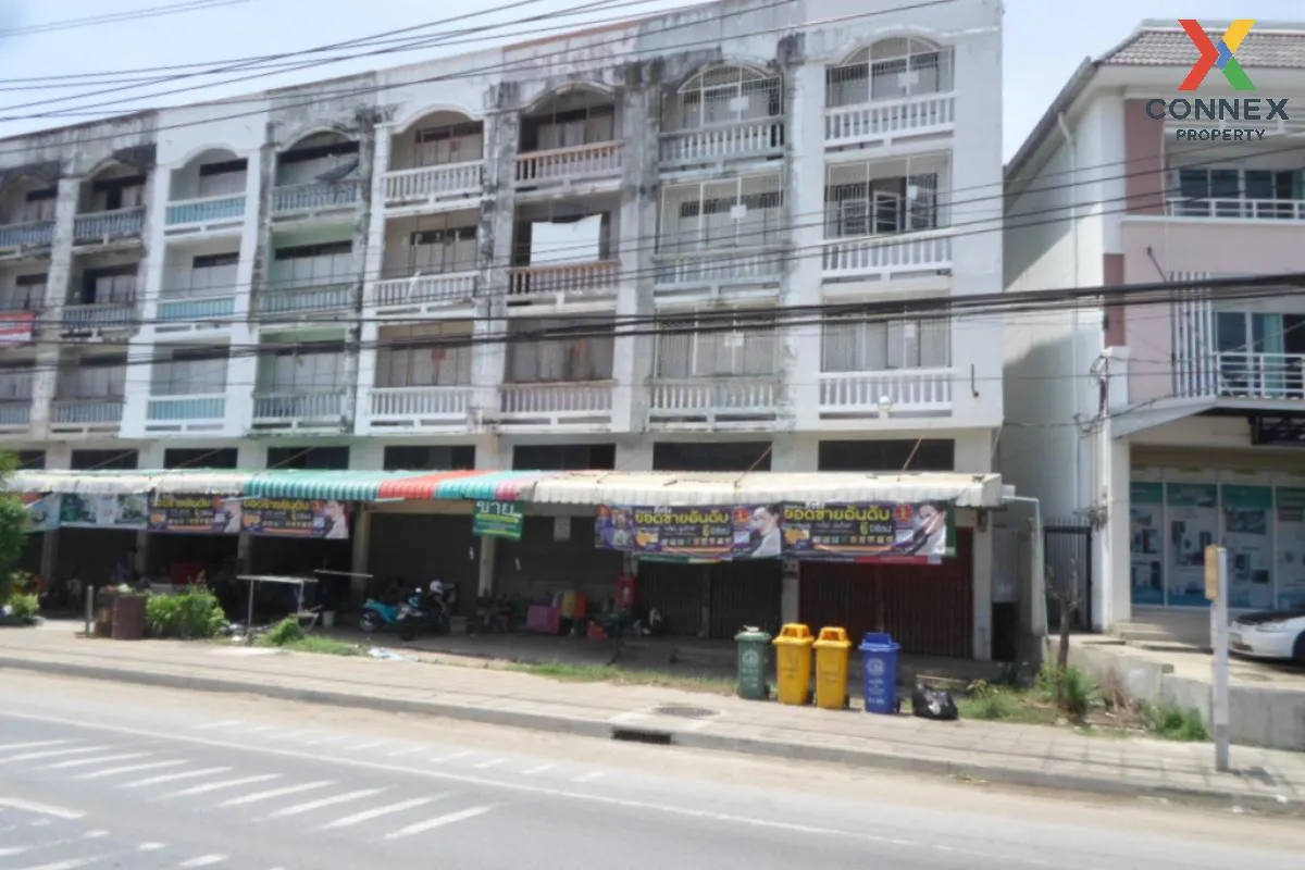 For Sale 4-storey commercial building on Bang Kruai - Sai Noi Roa 2