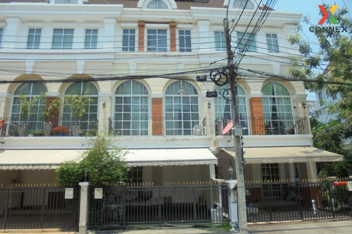 For Sale Townhouse/Townhome  , Plus City Park Ekkamai - Ramintra  1