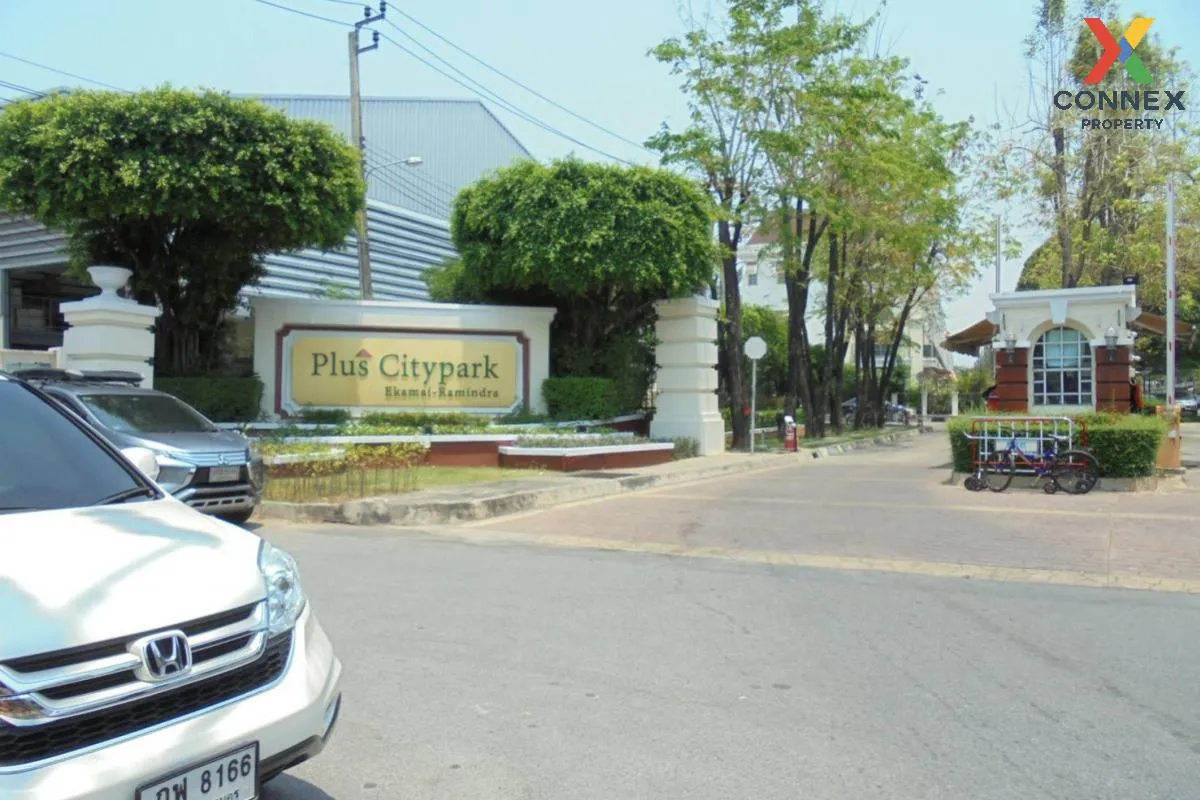 For Sale Townhouse/Townhome  , Plus City Park Ekkamai - Ramintra 