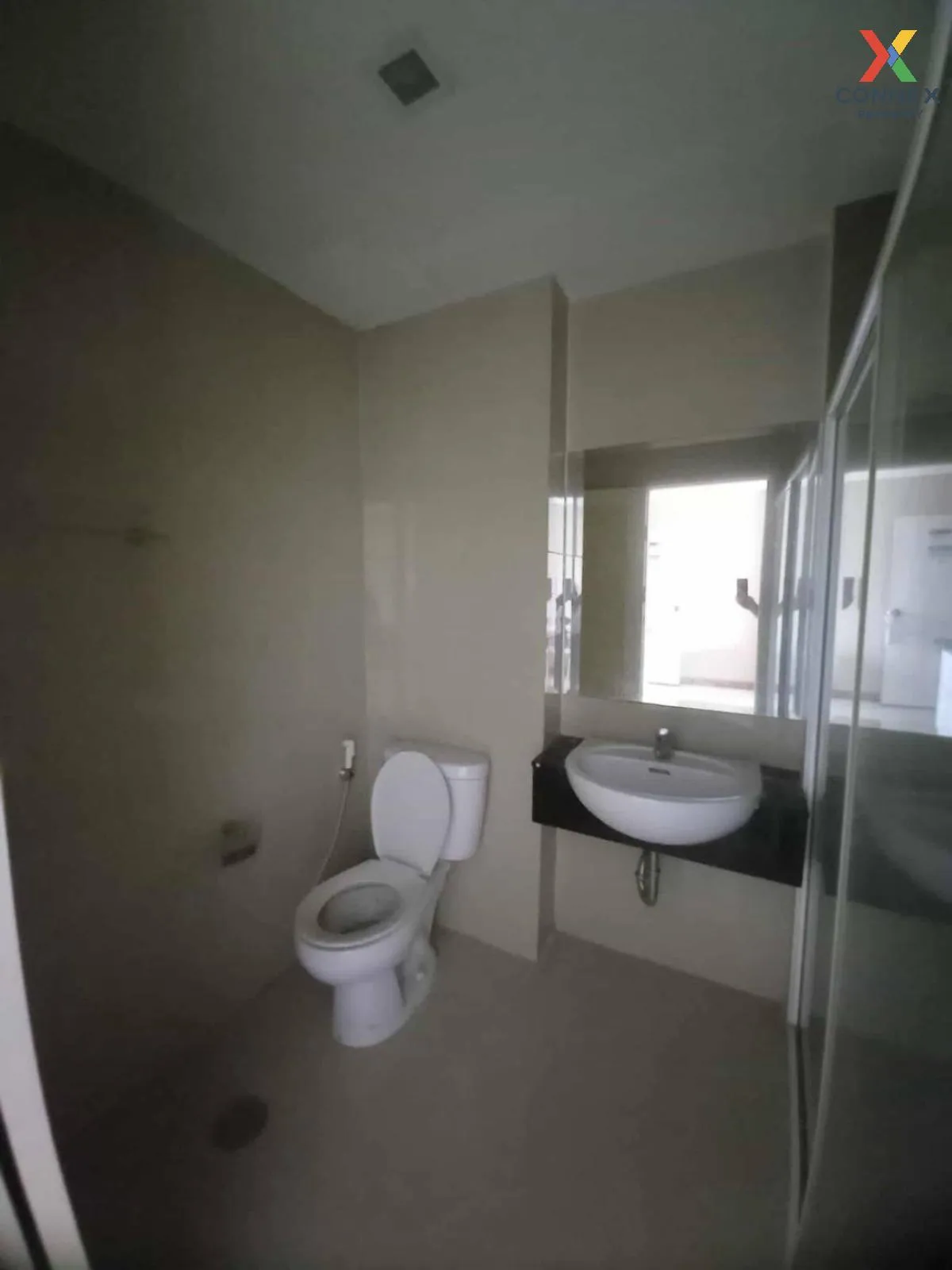 ขายคอนโด  แอร์ลิงค์ เรสซิเดนซ์  คลองสามประเวศ เขต ลาดกระบัง กรุงเ