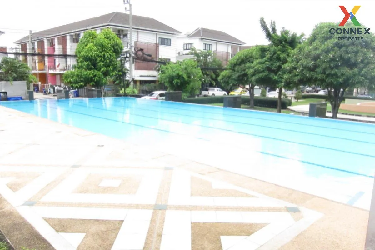 For Sale Townhouse/Townhome  , The Enter Click , Dok Mai , Prawet