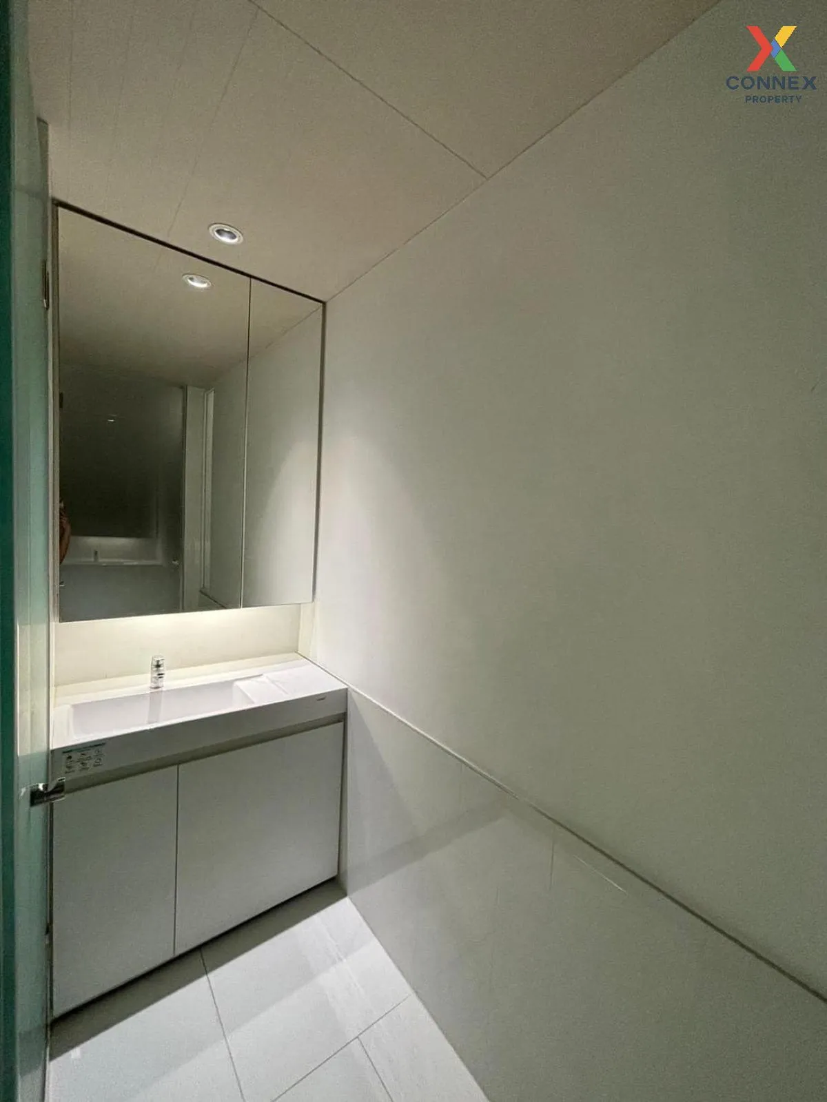 For Sale Condo , Triple Y Residence , MRT-Sam Yan , Wang Mai , Pa For Sale Condo , Triple Y Residence , MRT-Sam Yan , Wang Mai , Pa 4