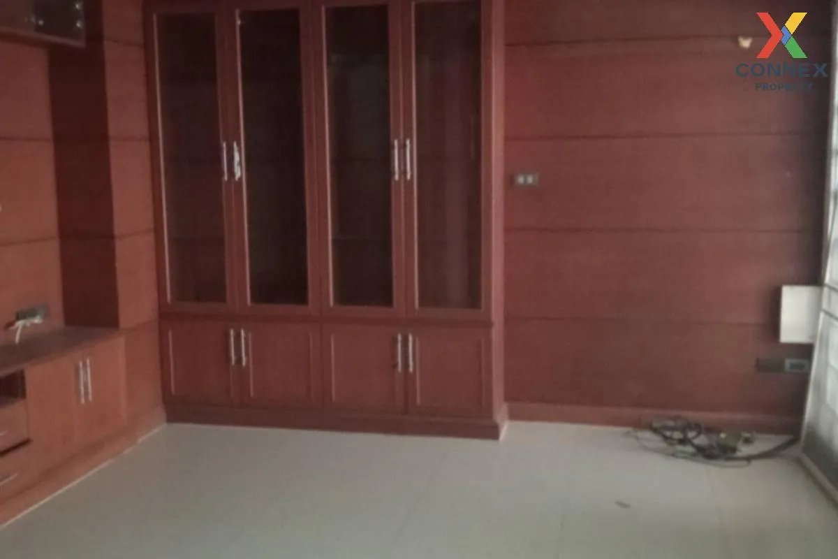 For Sale Townhouse/Townhome  , The Green Park Srinakarin , Prawet 2