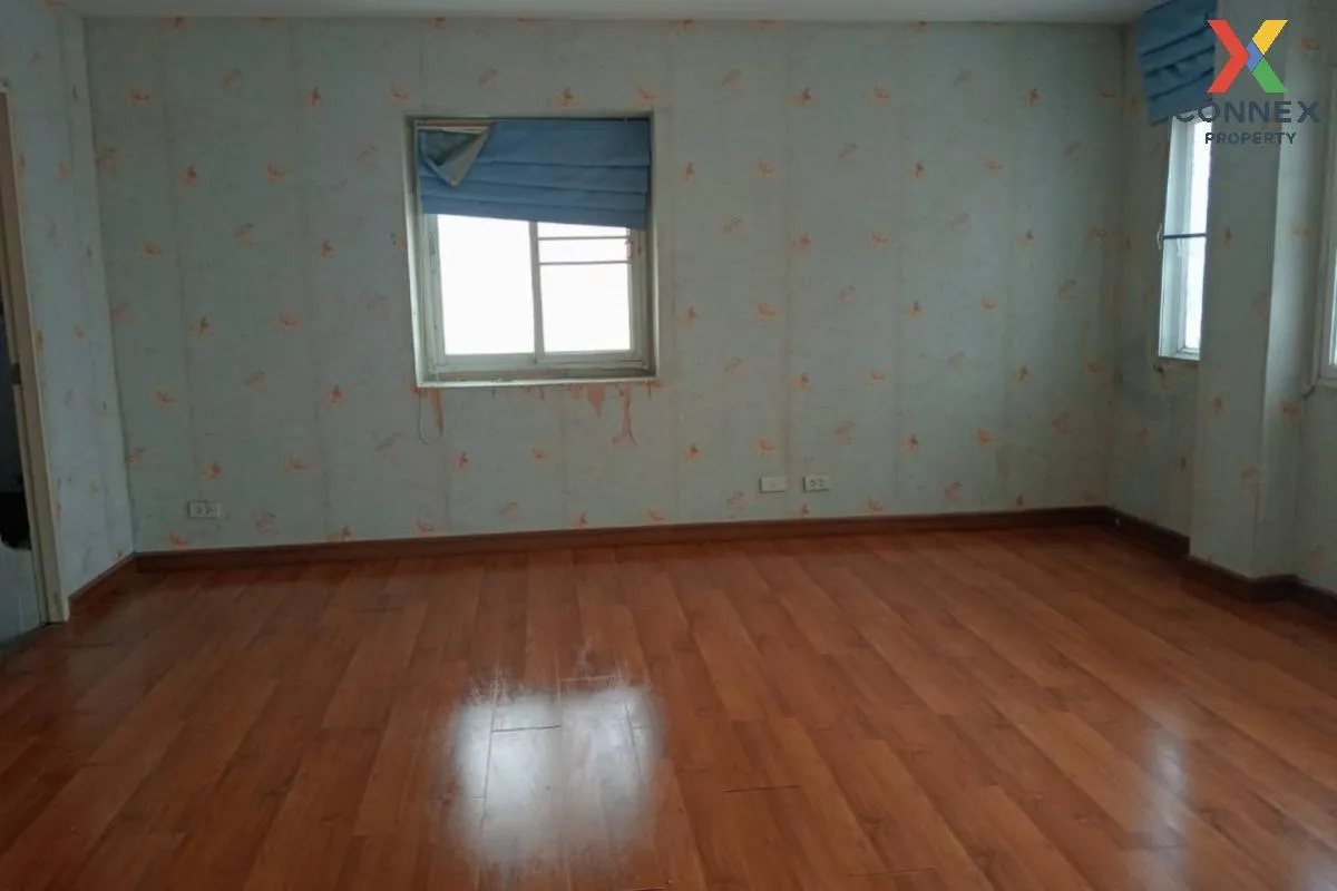 For Sale Townhouse/Townhome  , The Green Park Srinakarin , Prawet