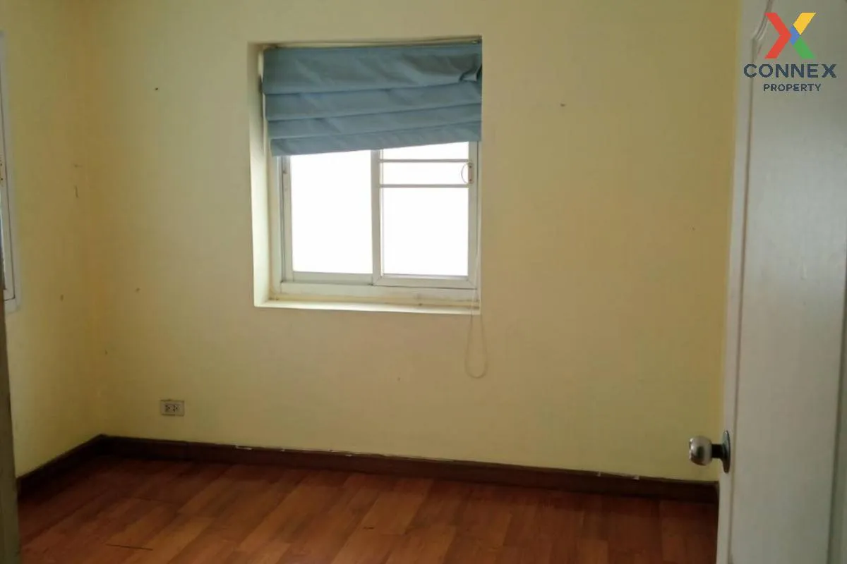 For Sale Townhouse/Townhome  , The Green Park Srinakarin , Prawet