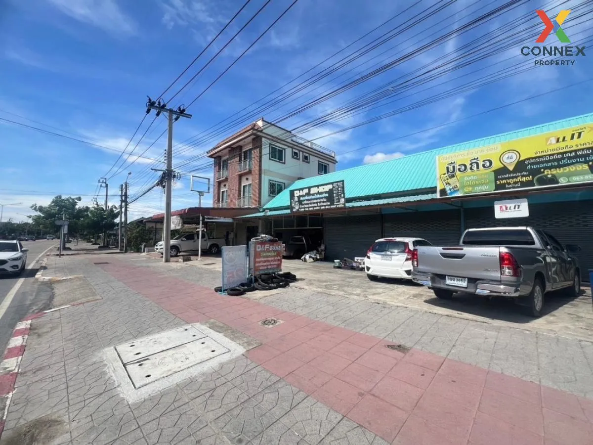 For Sale Commercial building with rooms for rent Next to Rat Uthi 4