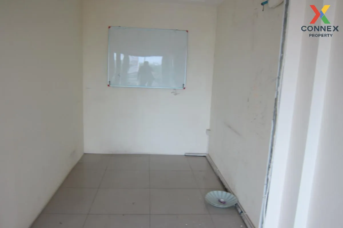 ขายอาคารพาณิชย์ 3.5 ชั้น ติดถนนเฉลิมพระเกียรติ พัทยาสาย 3 หนองปรื