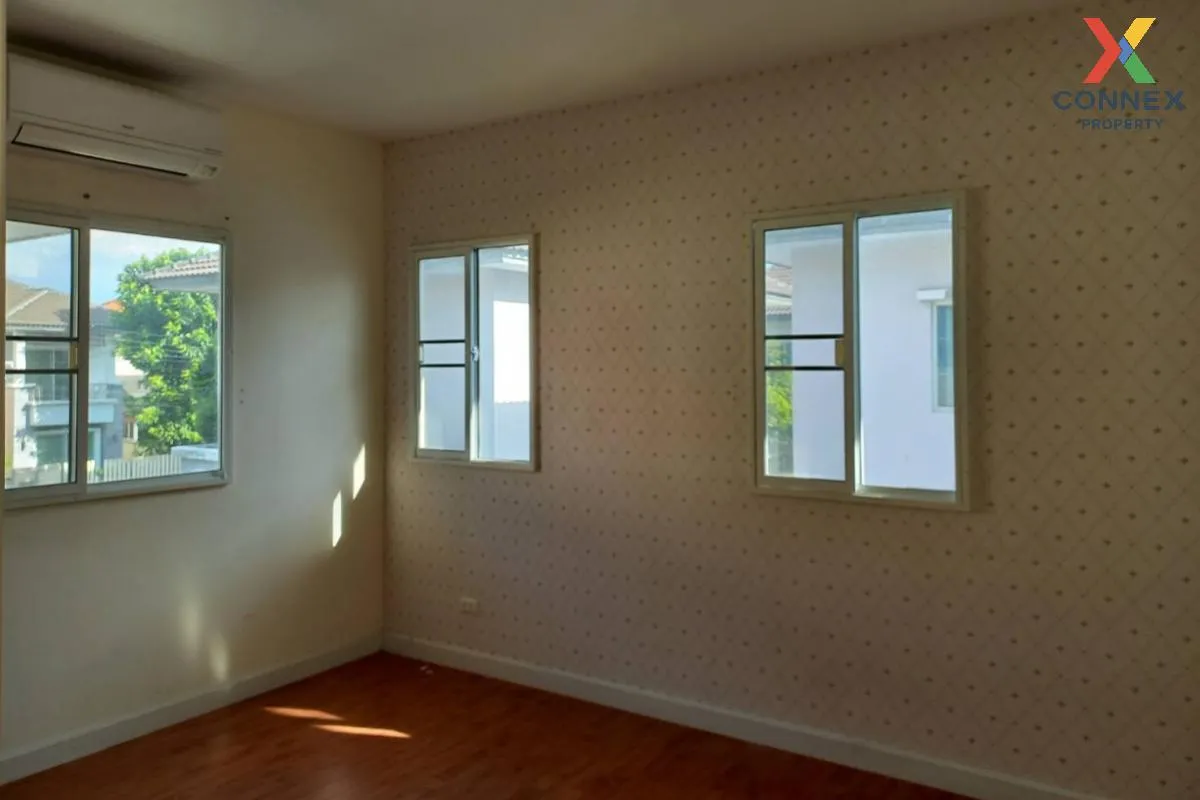 For Sale House , Pruksa Village 30 Chaeng Watthana - Ratchaphruek