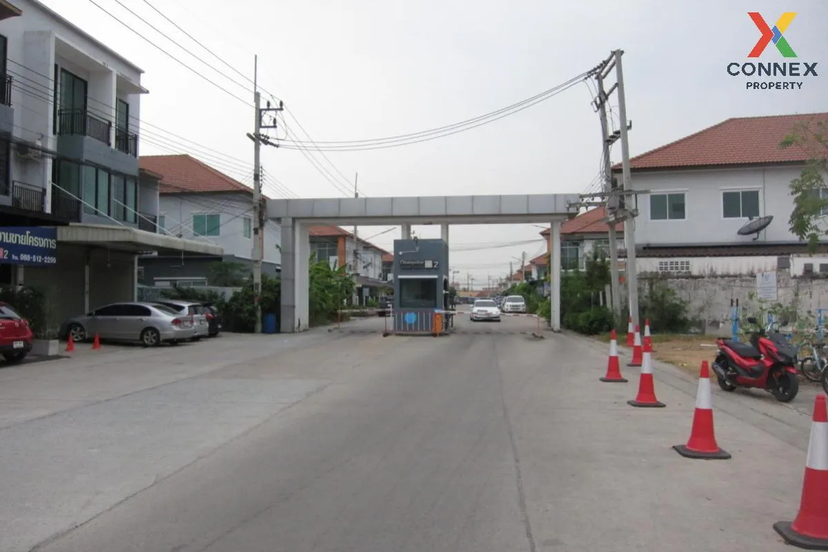 ขายทาวน์เฮ้าส์/ทาวน์โฮม  ทรัพย์รุ่งเรือง ซิตี้ 2 บ้านเก่า พานทอง  4