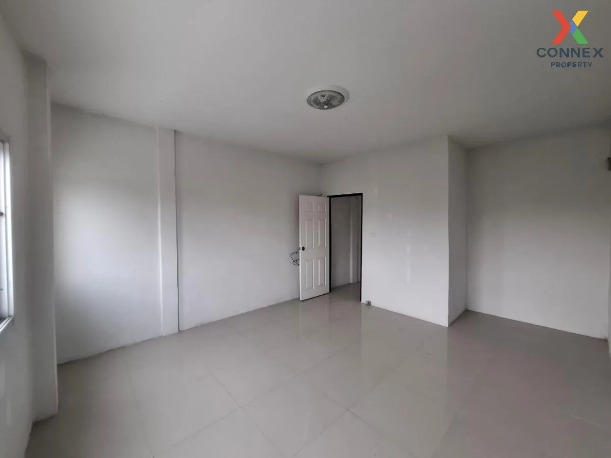 For Sale Townhouse/Townhome  , Baan Warasiri 1 , Nong Kham , Si R