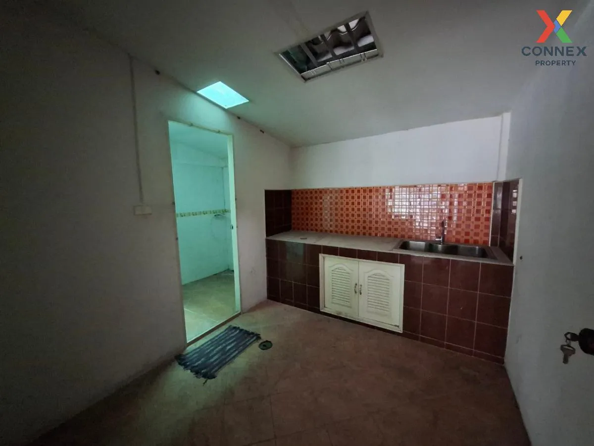 For Sale Townhouse/Townhome  , Baan Warasiri 1 , Nong Kham , Si R