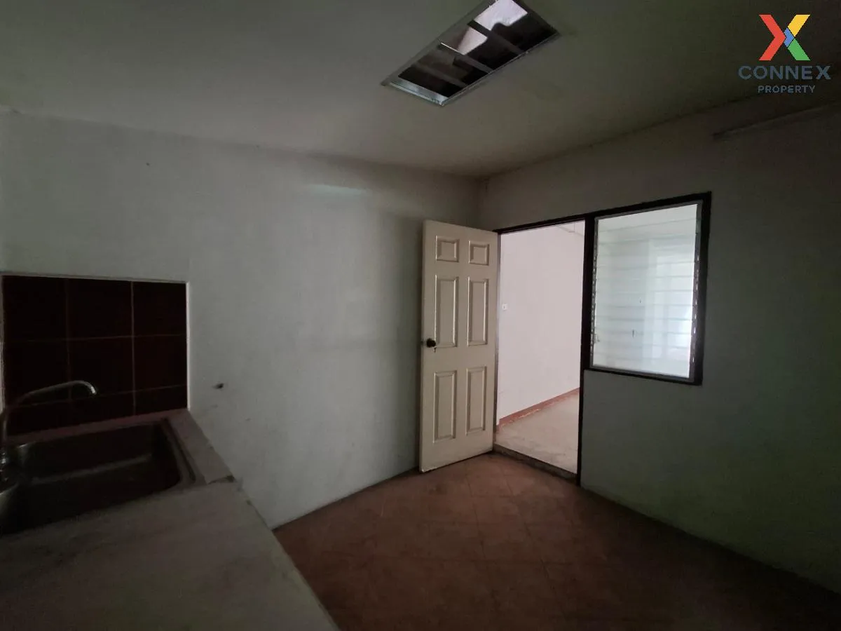 For Sale Townhouse/Townhome  , Baan Warasiri 1 , Nong Kham , Si R